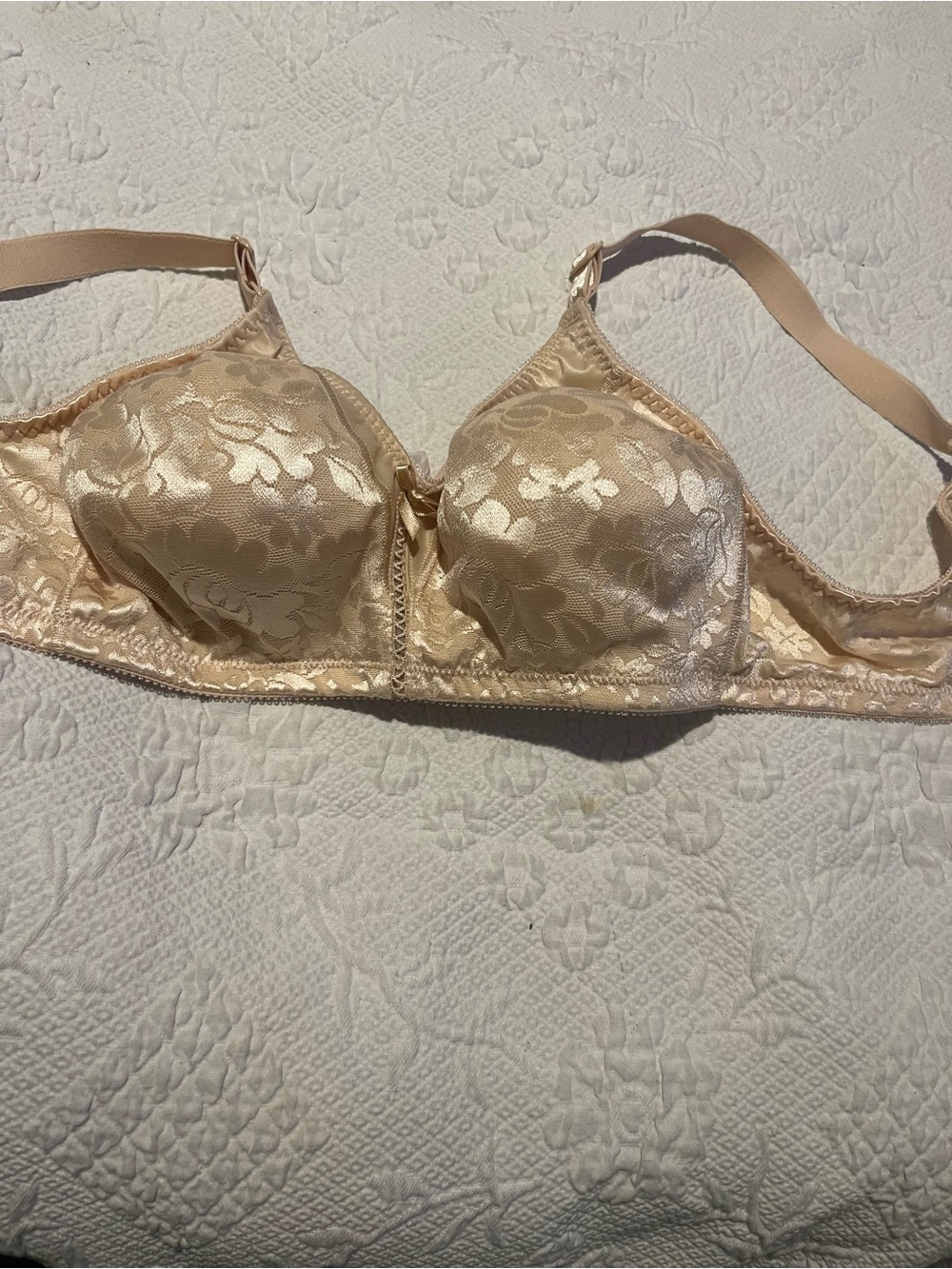 Classic Lace  Bali  Bra in Nude 36C No wires/Pads